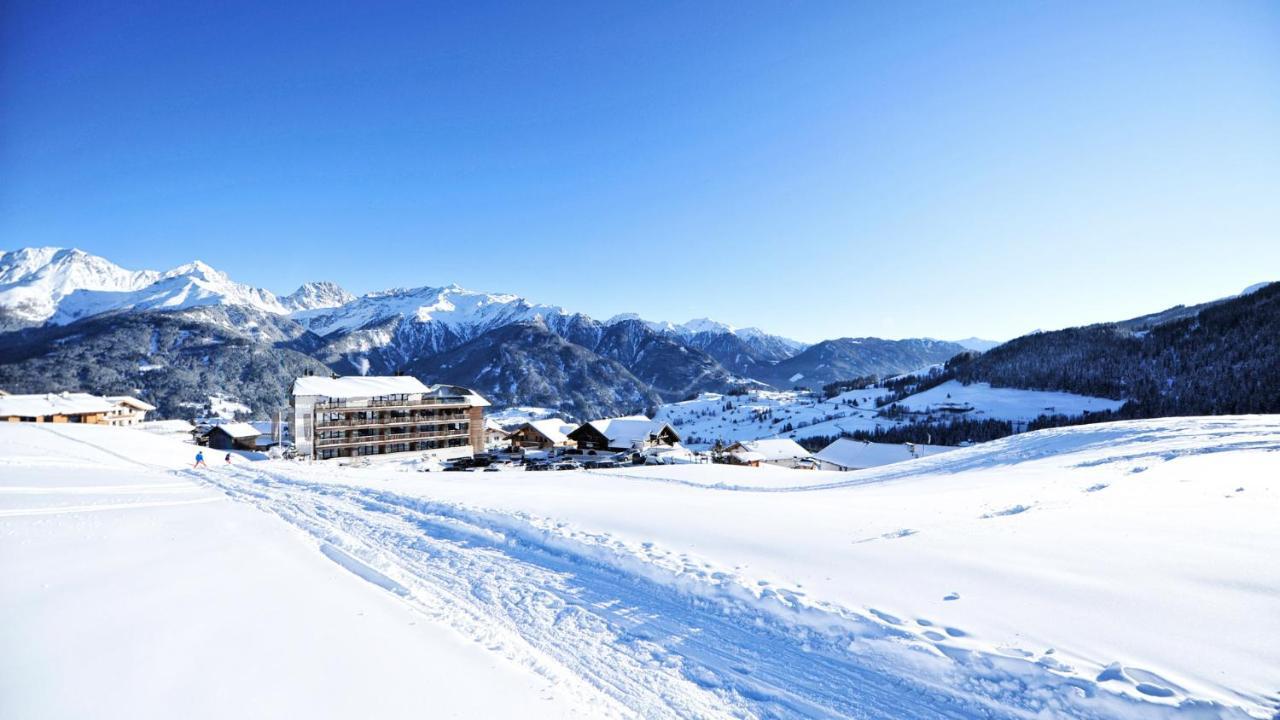 פיס Alps Lodge מראה חיצוני תמונה