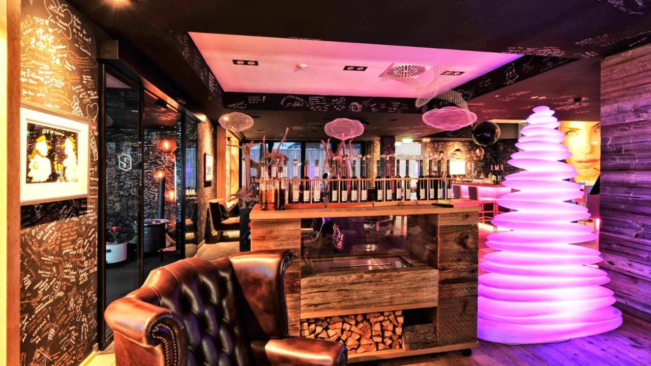 פיס Alps Lodge מראה חיצוני תמונה