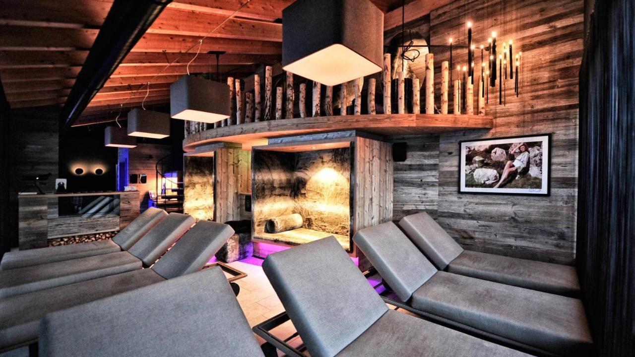 פיס Alps Lodge מראה חיצוני תמונה