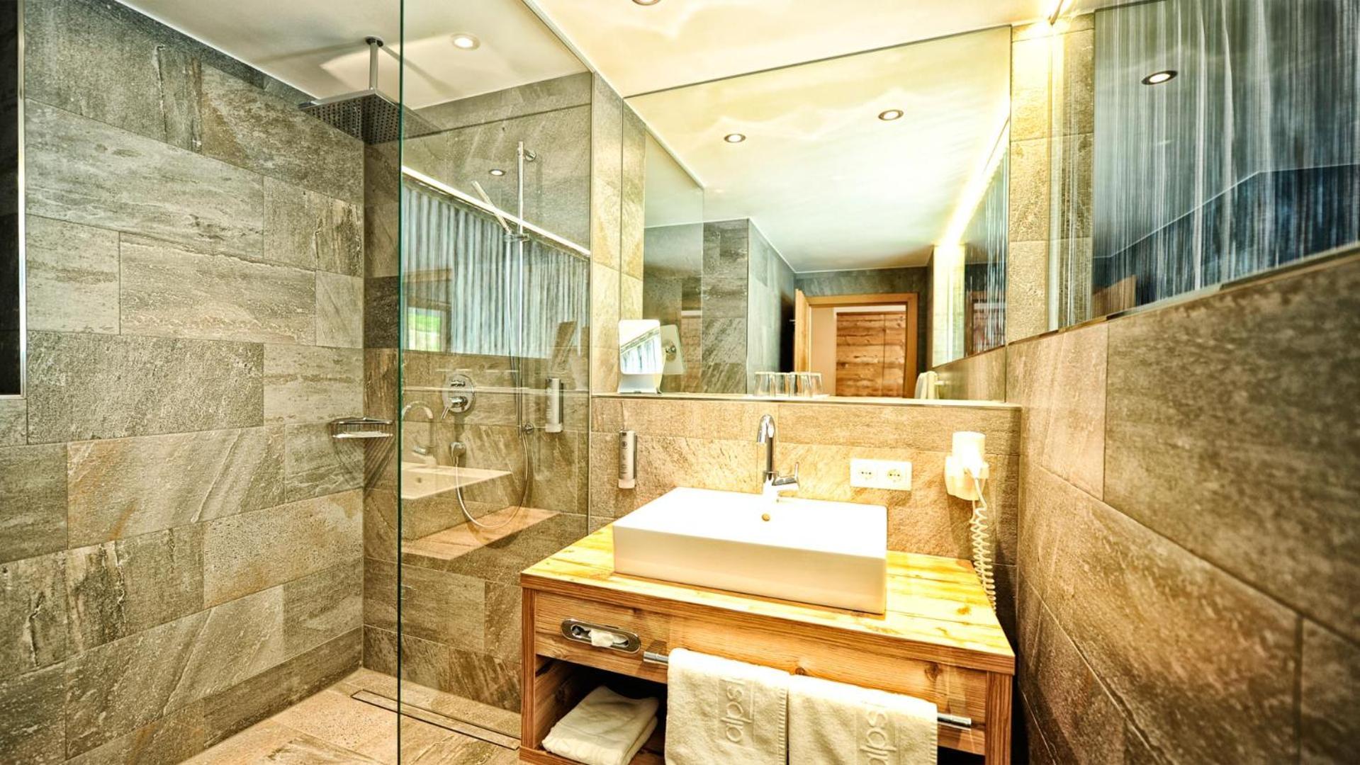 פיס Alps Lodge חדר תמונה